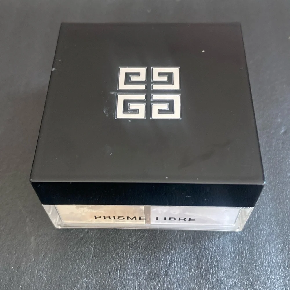 Givenchy Prisme Libre Loose‎ Powder #2 SATIN BLANC, NWOB, * Missing inside puff